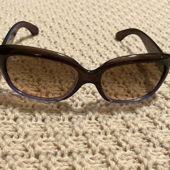 Women’s Ray-Ban Brown Sunglasses - Picture 6 of 8